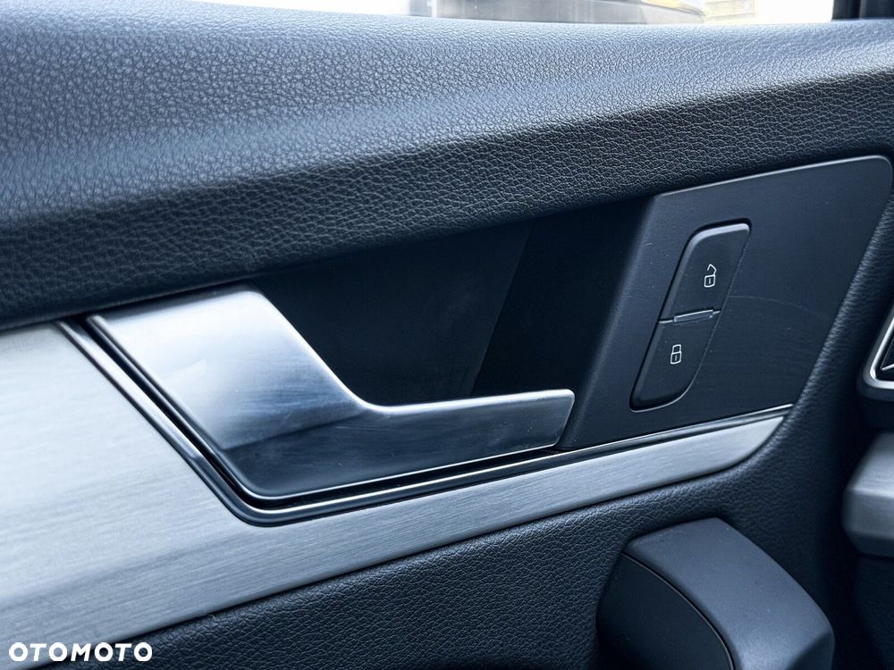 Audi Q5 Sportback - 25