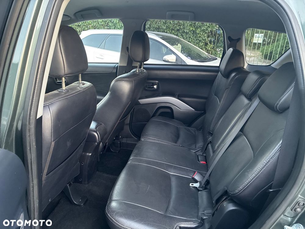 Peugeot 4007 7-Sitzer Sport - 10