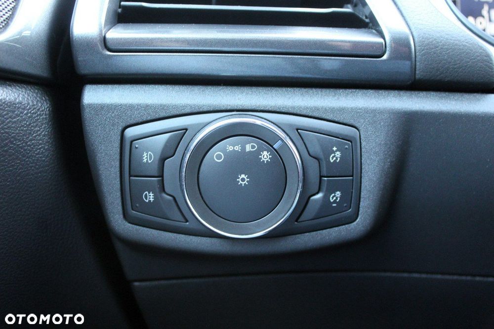 Ford Mondeo SW 2.0 Hybrid Trend - 27