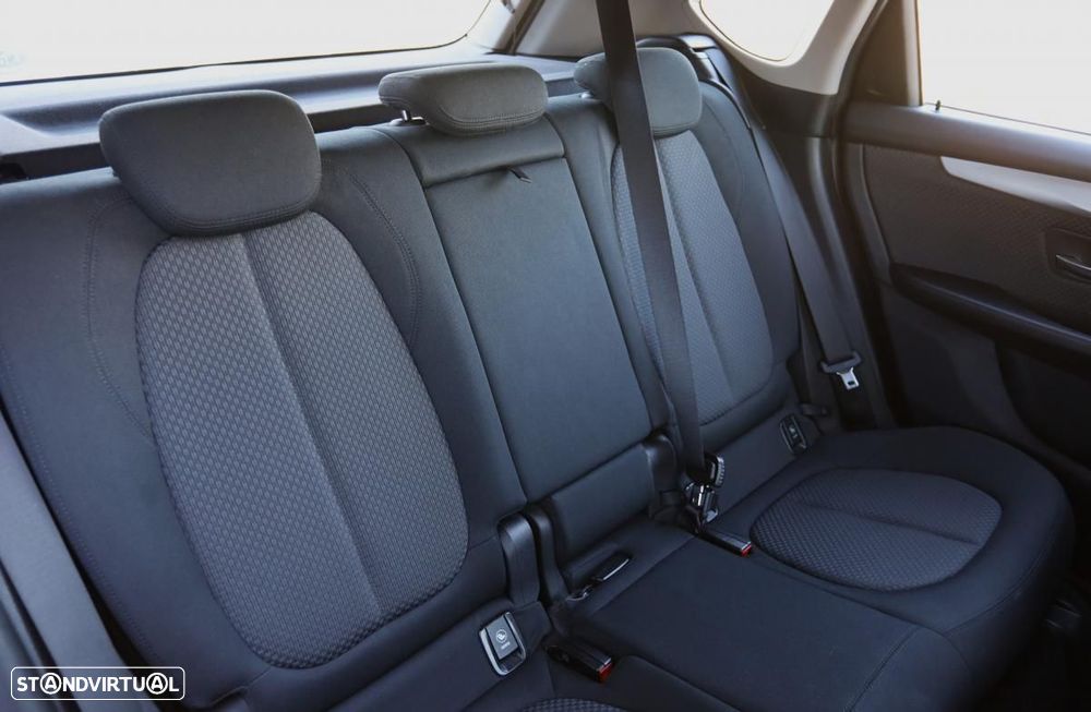 BMW 216 Active Tourer d Advantage Auto - 17