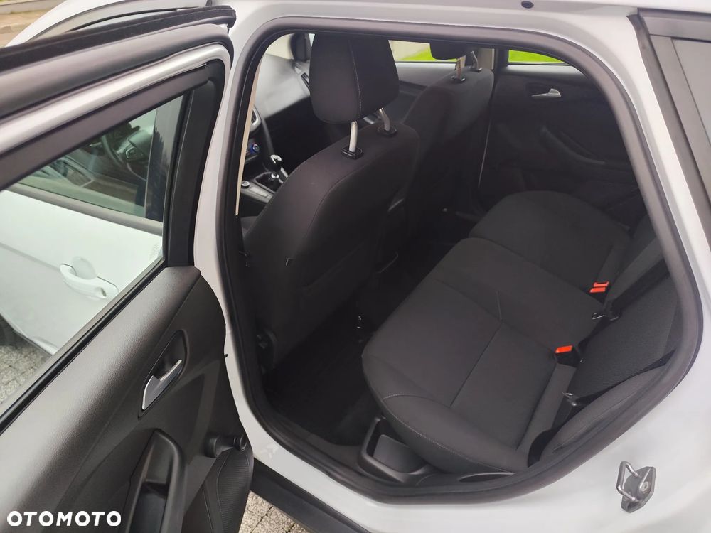Ford Focus 1.5 TDCi DPF Start-Stopp-System Business - 13