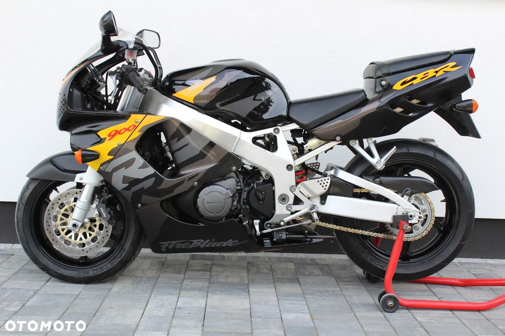 Honda CBR - 3