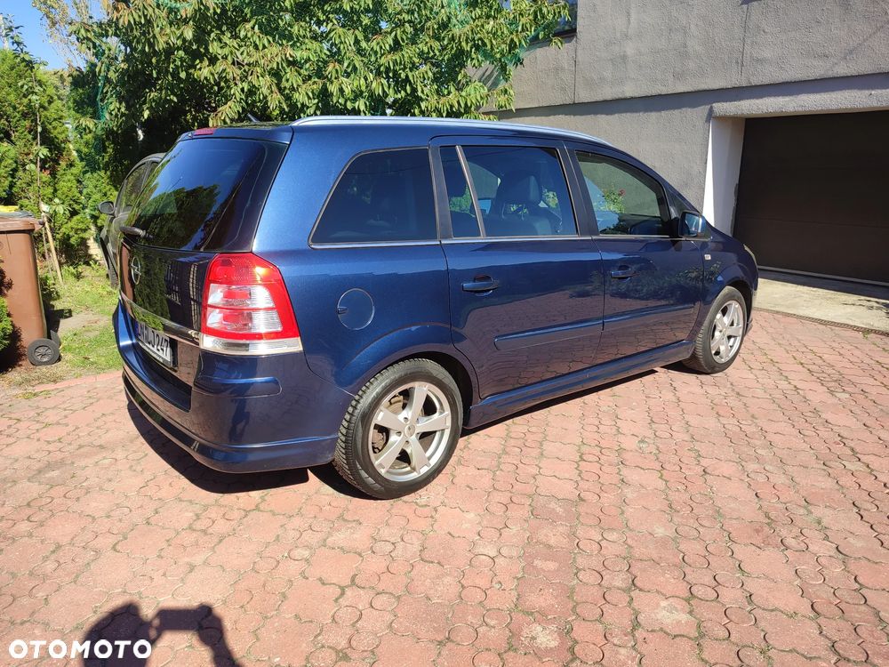 Opel Zafira - 3