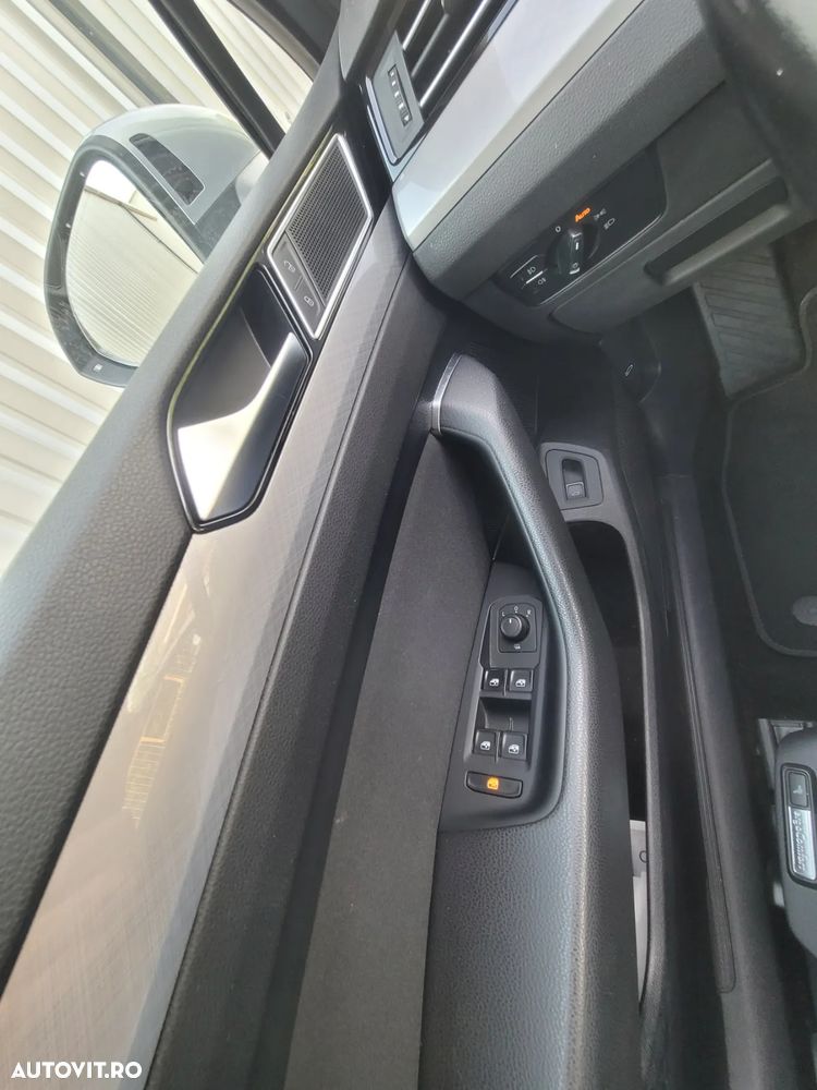 Volkswagen Passat Variant 2.0 TDI DSG Comfortline - 16