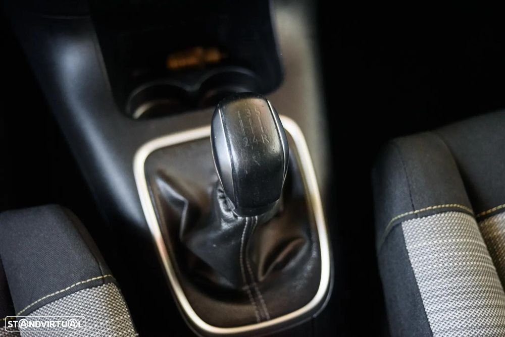Citroën C3 1.2 PureTech Feel - 46