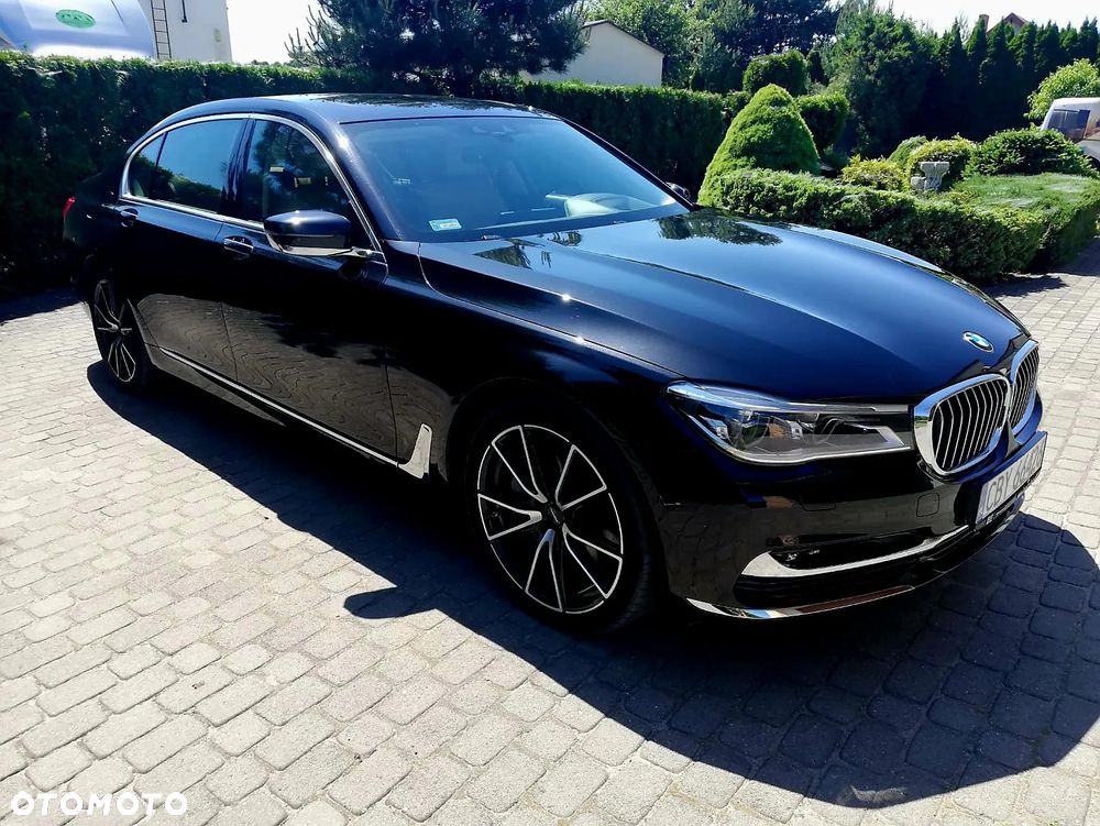 BMW Seria 7 750Li xDrive - 2
