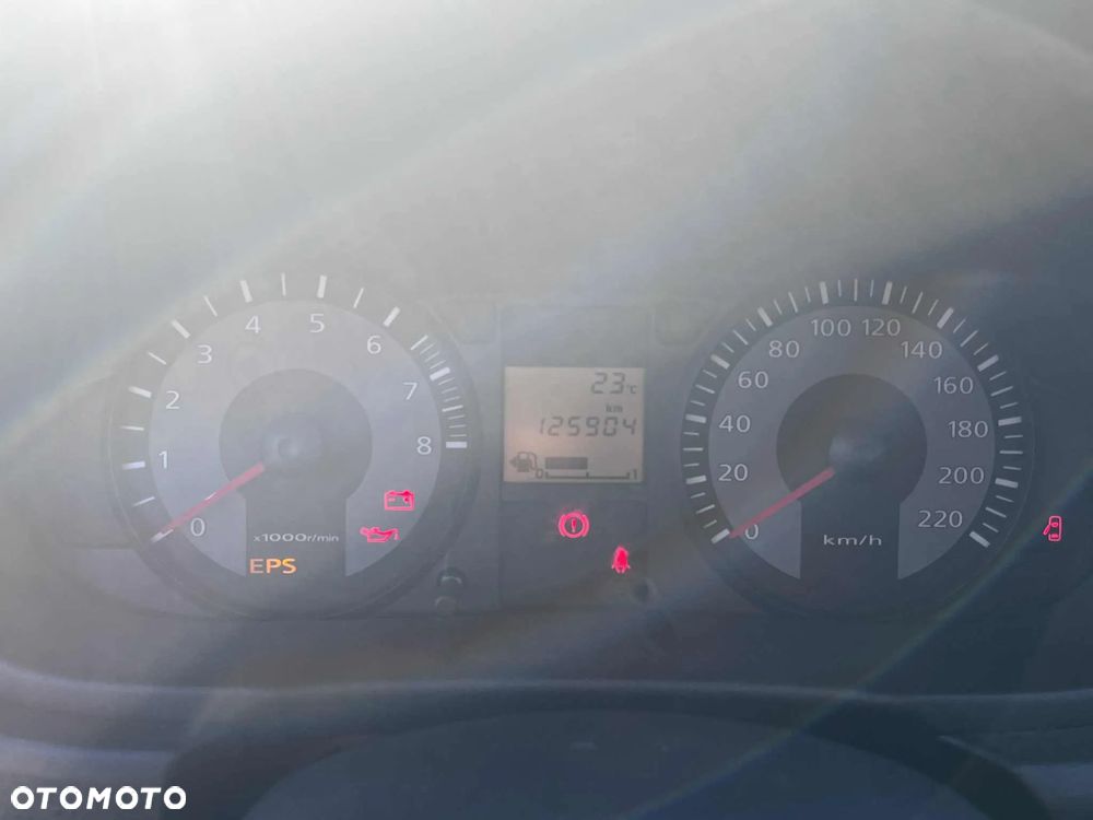 Mitsubishi Colt - 16