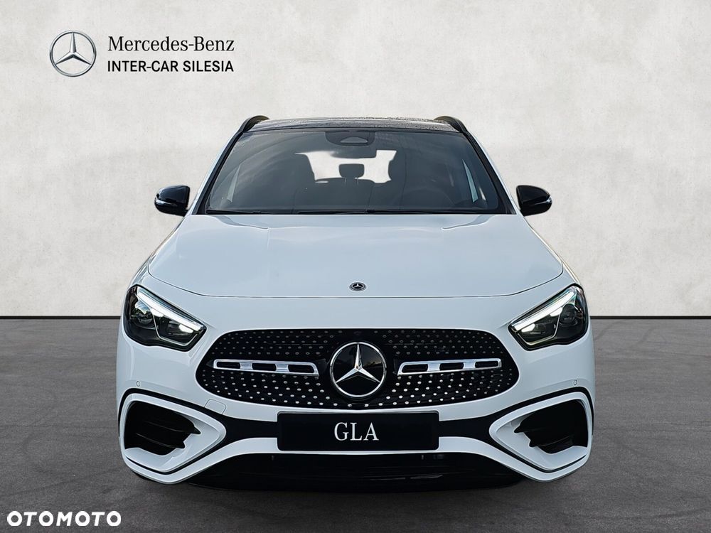 Mercedes-Benz GLA - 3