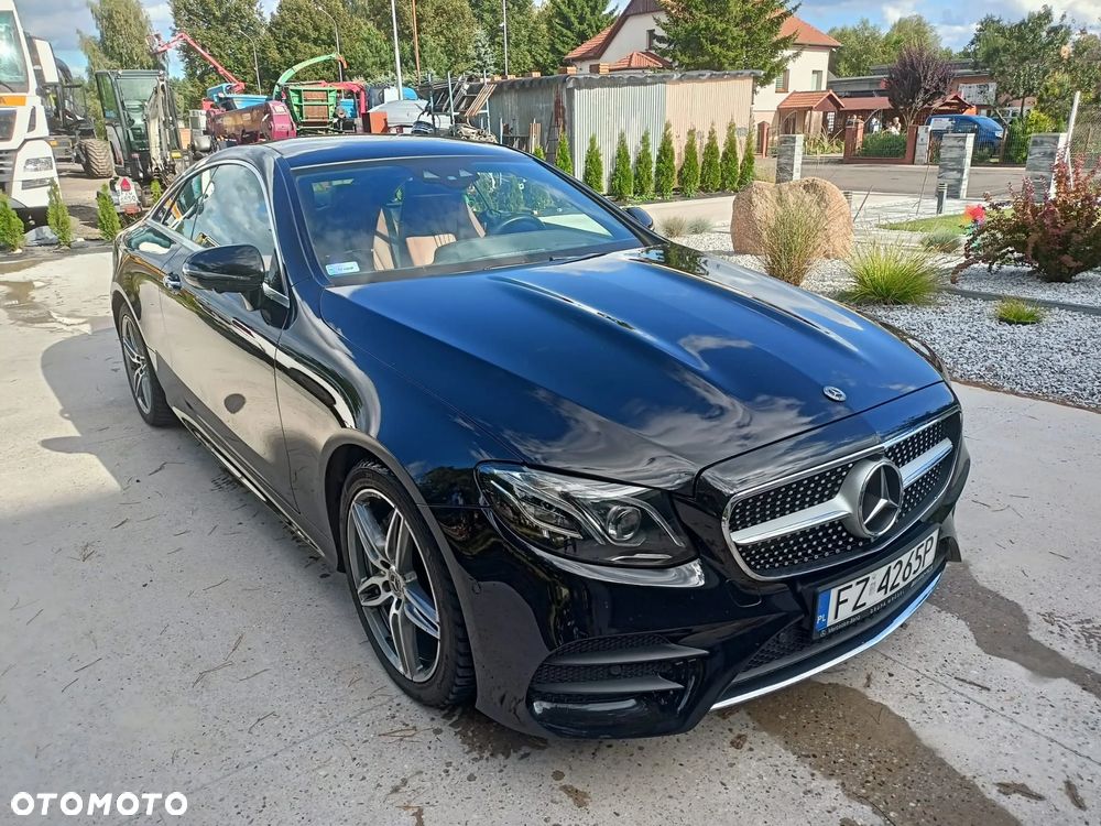 Mercedes-Benz Klasa E 220 d Coupe 4-Matic 9G-TRONIC - 3