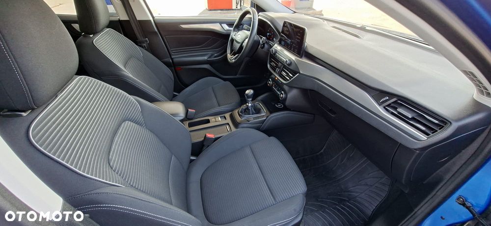 Ford Focus 1.0 EcoBoost Active - 8