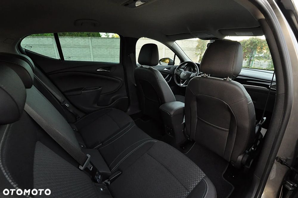 Opel Astra 1.4 Turbo Dynamic - 18