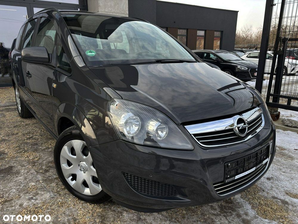 Opel Zafira 1.8 Family Plus - 2