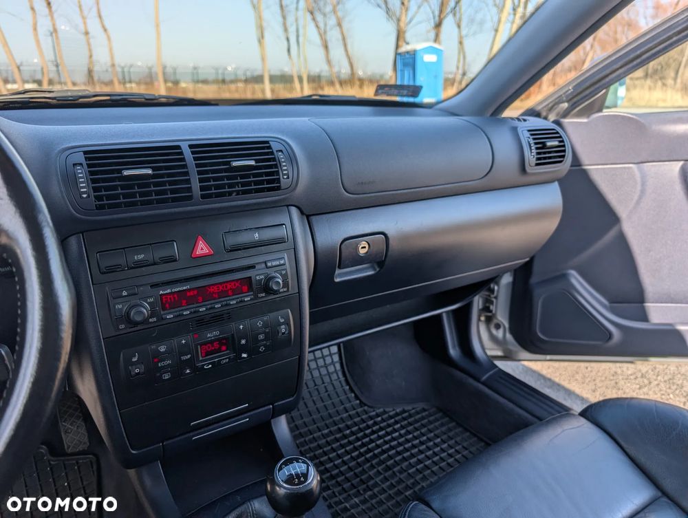 Audi A3 3-drzwiowe 1.8T Ambition - 14