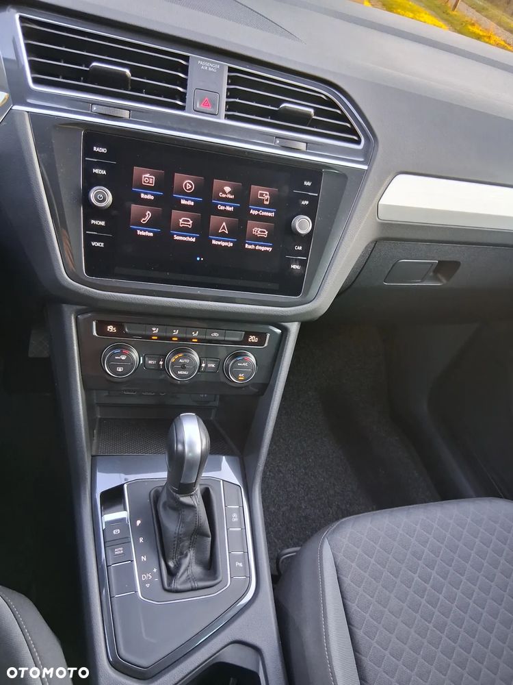 Volkswagen Tiguan - 22