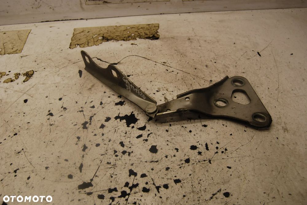 ZAWIAS MASKI LEWY PRZÓD 13172637 OPEL ZAFIRA A LIFT - 3