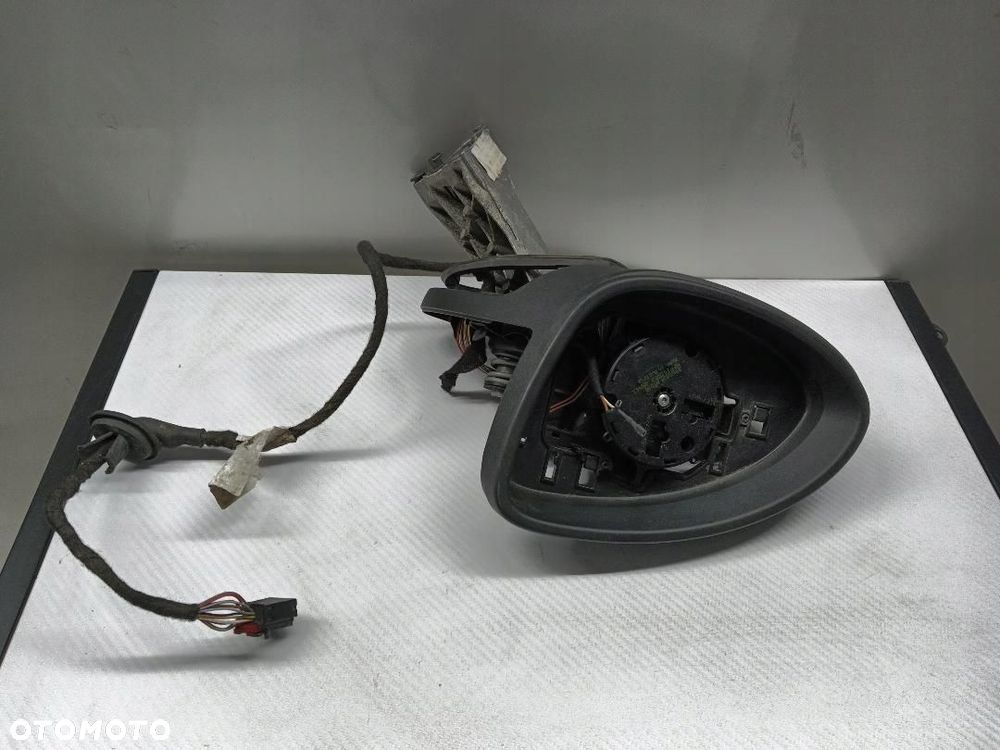 LUSTERKO LEWE 11 PIN PORSCHE CAYENNE 7P5857501 - 1