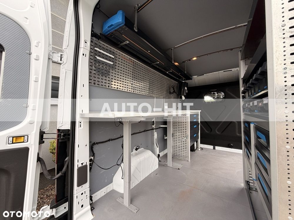 Ford Transit - 17