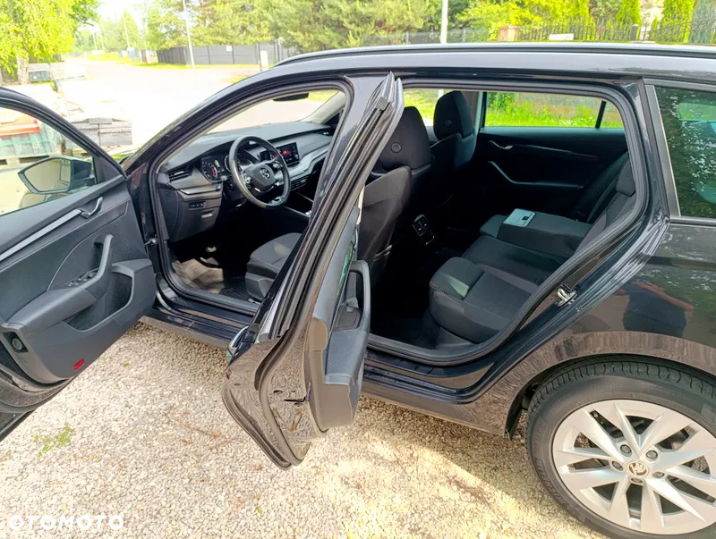 Skoda Octavia 2.0 TDI Ambition DSG - 15