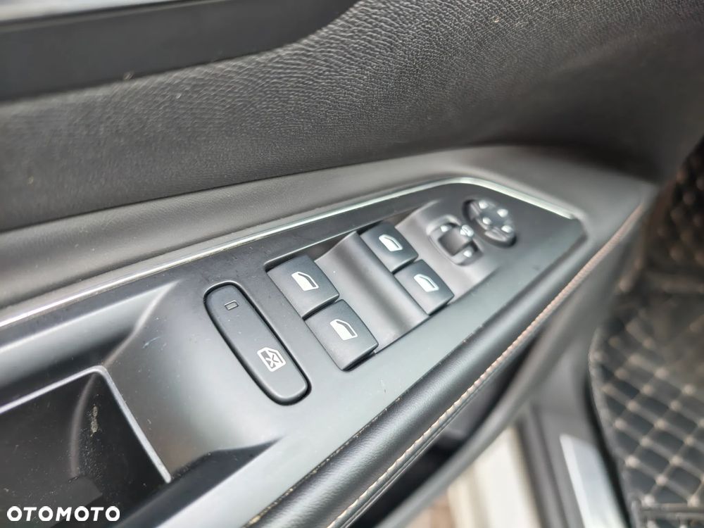 Peugeot 5008 2.0 BlueHDI GT S&S EAT8 - 20