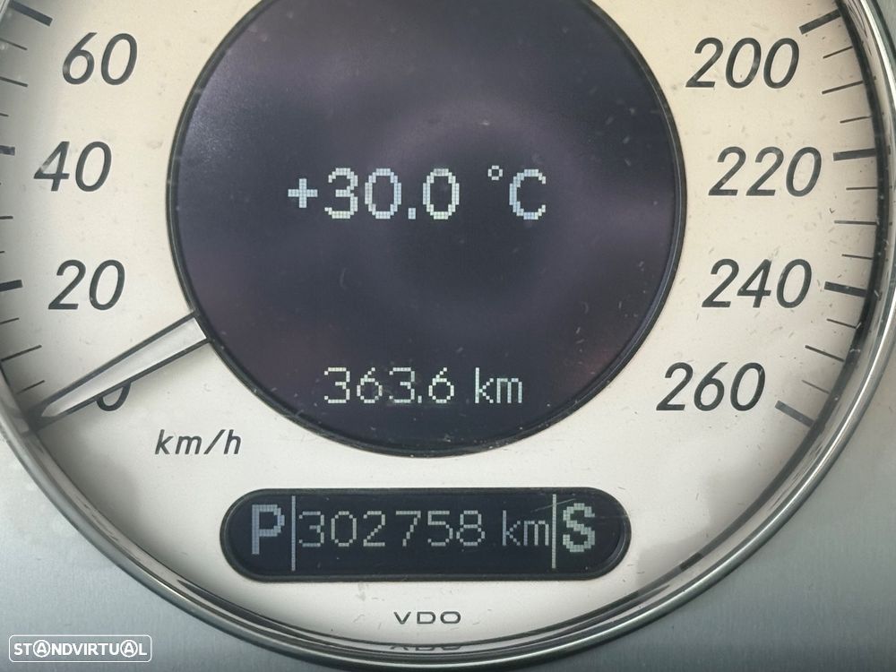 Mercedes-Benz E 270 - 9
