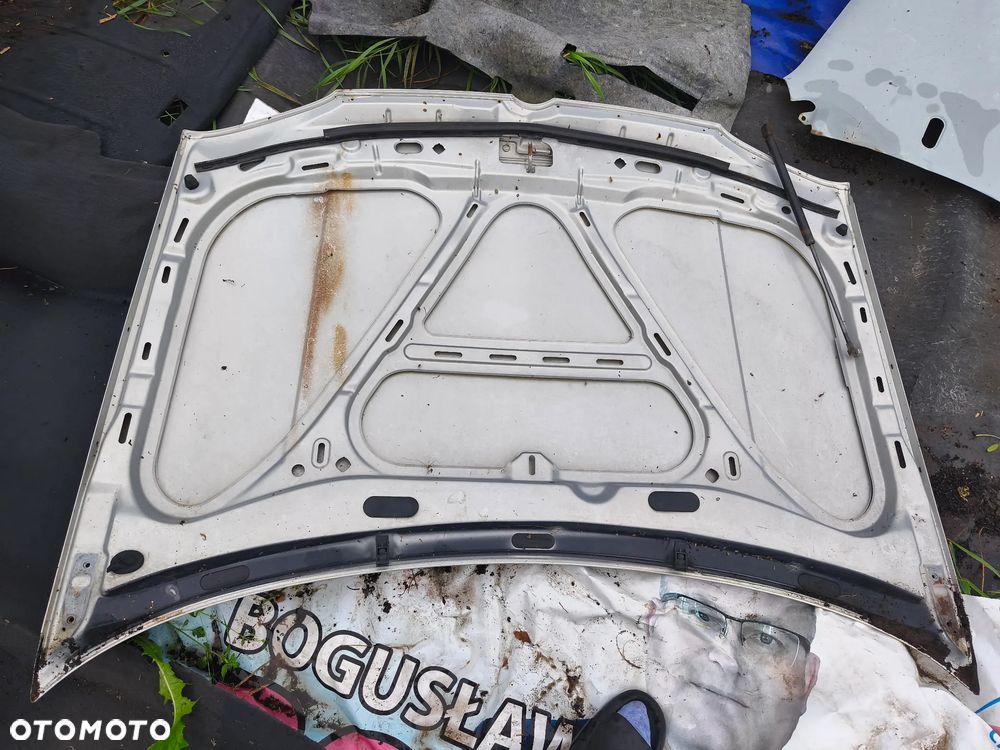 Lampa lewy tył VW Golf IV maska srebrna - 7