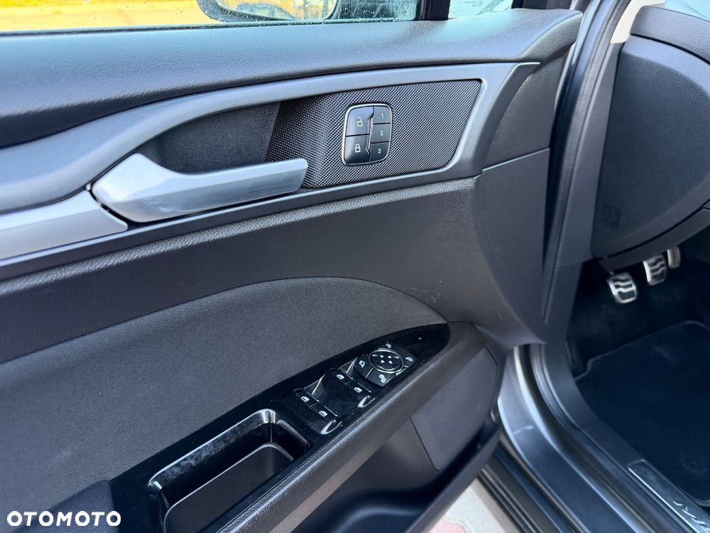 Ford Mondeo 2.0 TDCi Titanium - 28