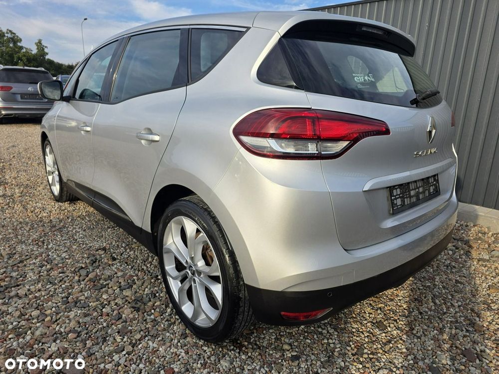 Renault Scenic - 22