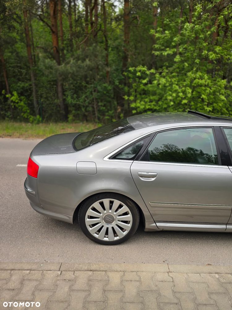 Audi A8 4.2 Quattro - 15