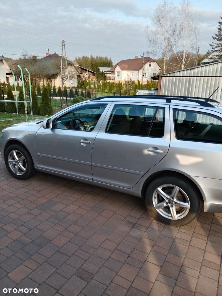 Skoda Octavia 1.6 TDI DPF Ambition - 14