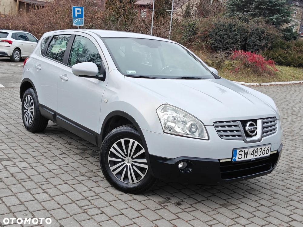 Nissan Qashqai 2.0 4 x 4 visia - 2
