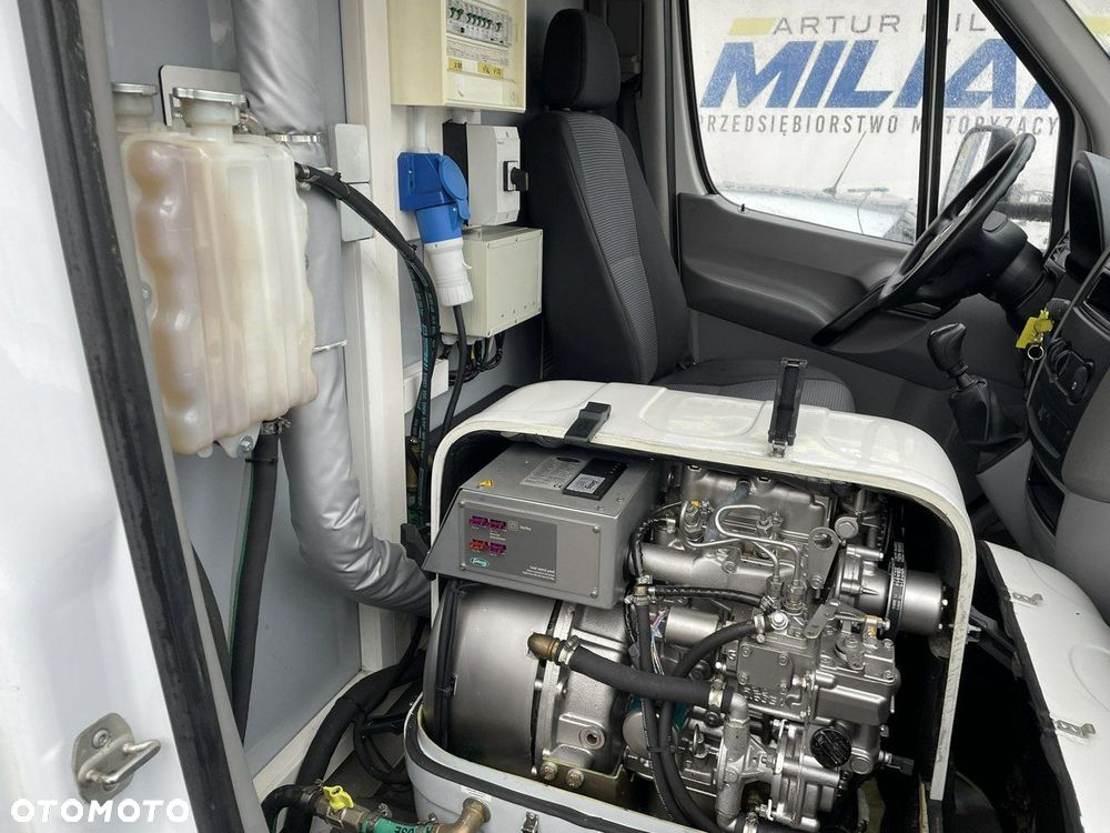 Mercedes-Benz Sprinter - 34