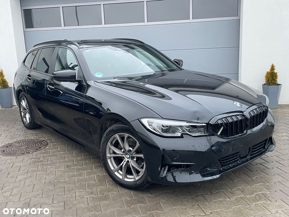 BMW Seria 3 320d Sport Line - 1