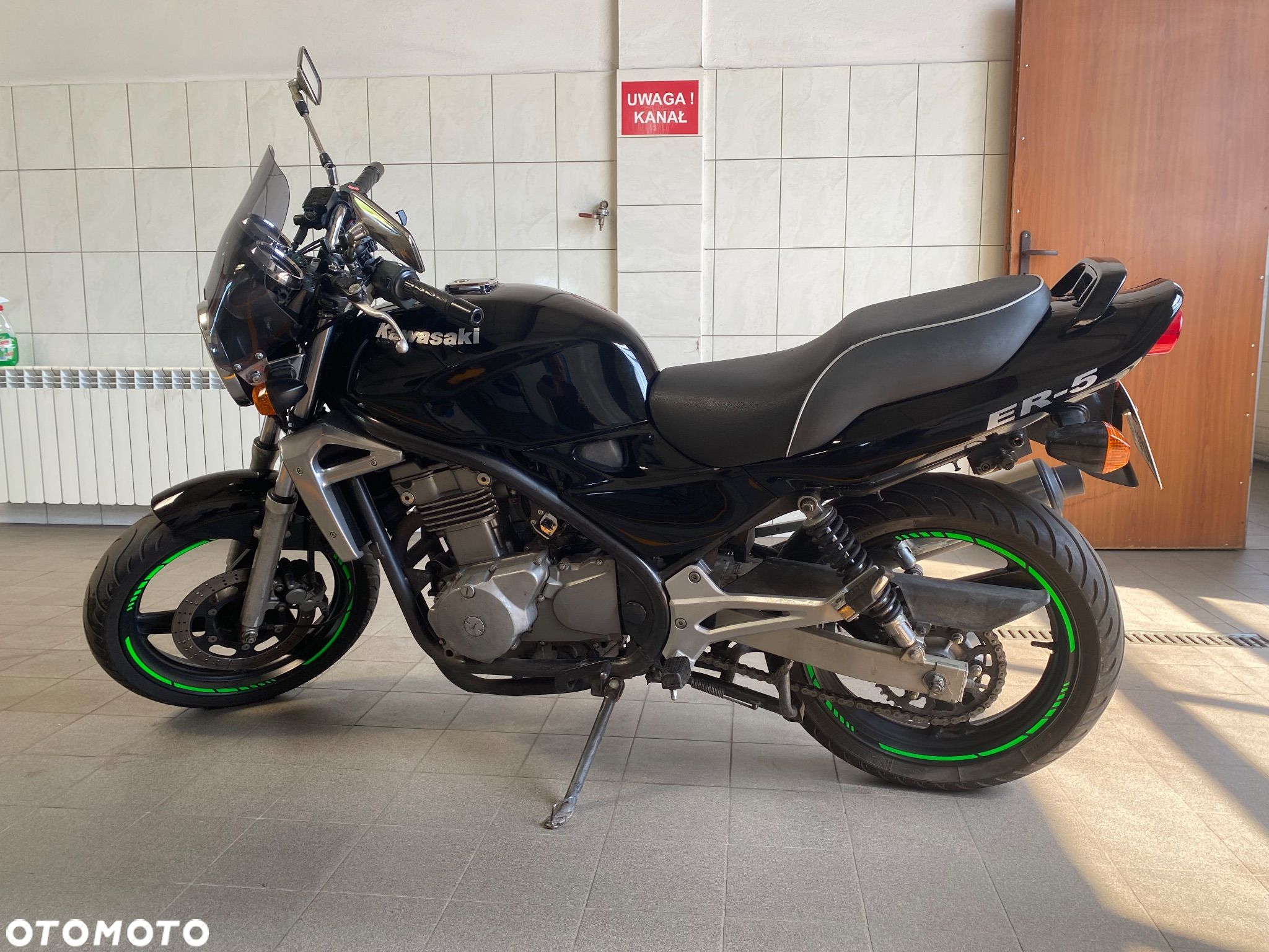 Kawasaki ER - 1