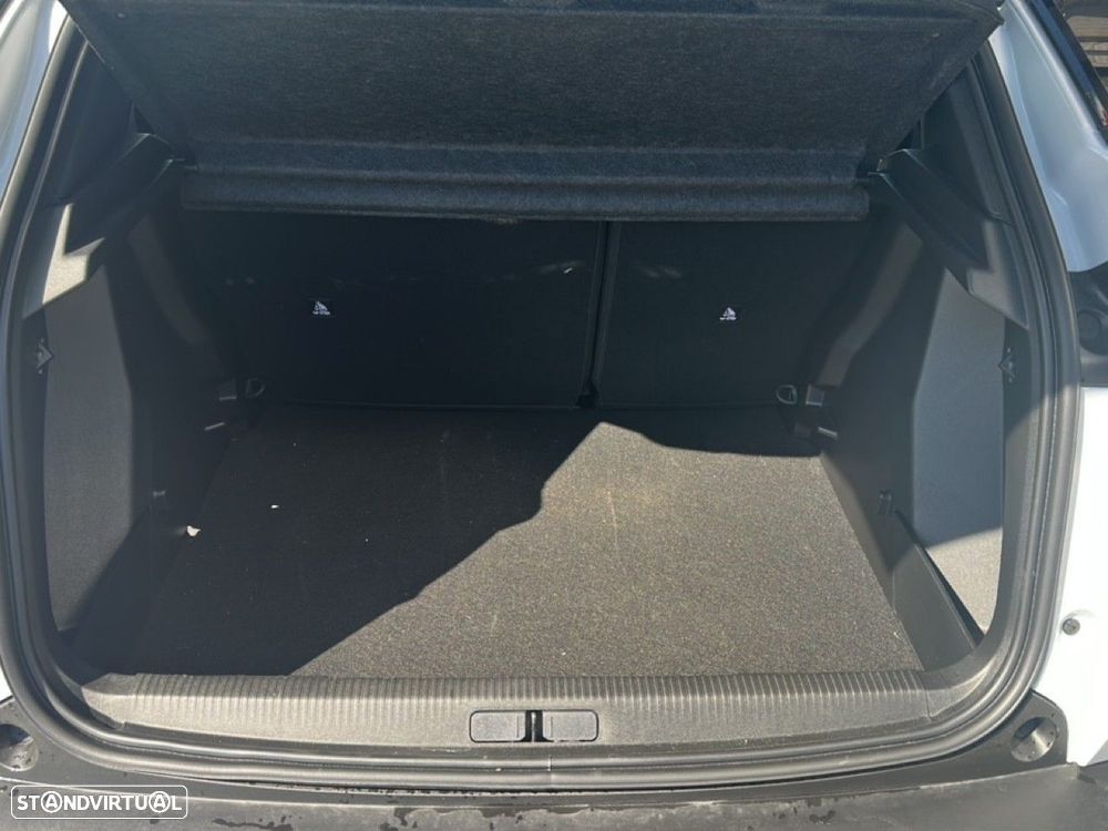 Peugeot 2008 1.2 Style — fotografia 6