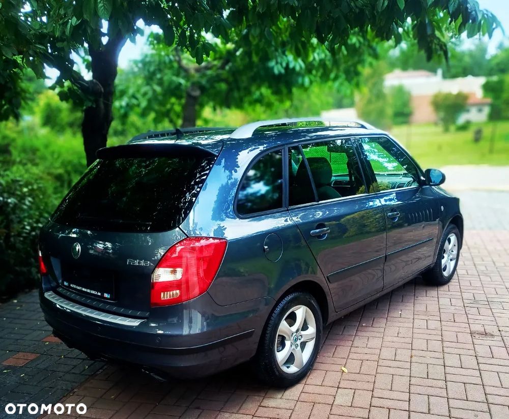 Skoda Fabia 1.6 16V Tiptronic Ambiente - 2