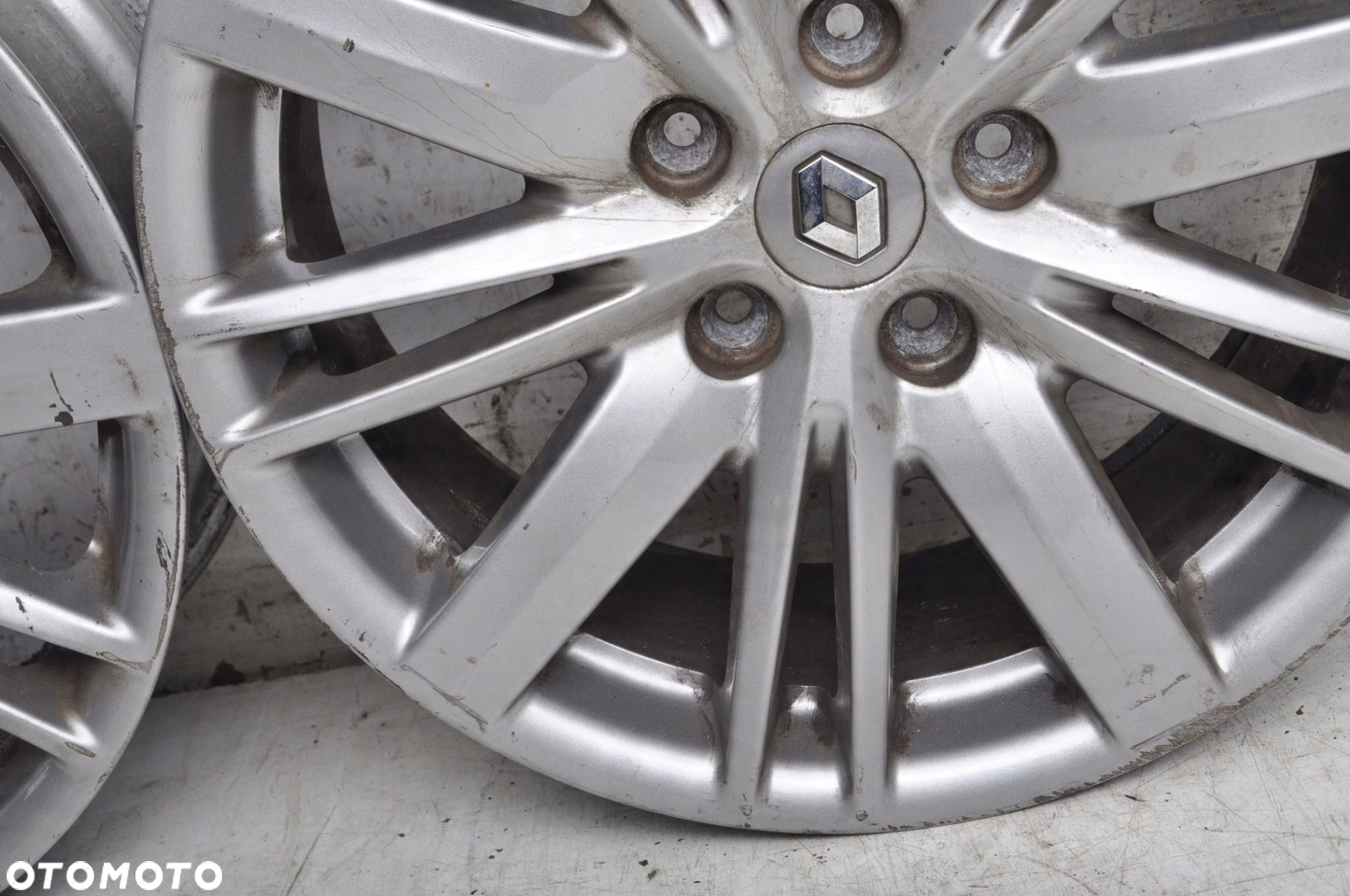 RENAULT MEGANE III GT SCENIC III 4X FELGI ALUMINIOWE 17 5X114,3 ET49 04247R - 10
