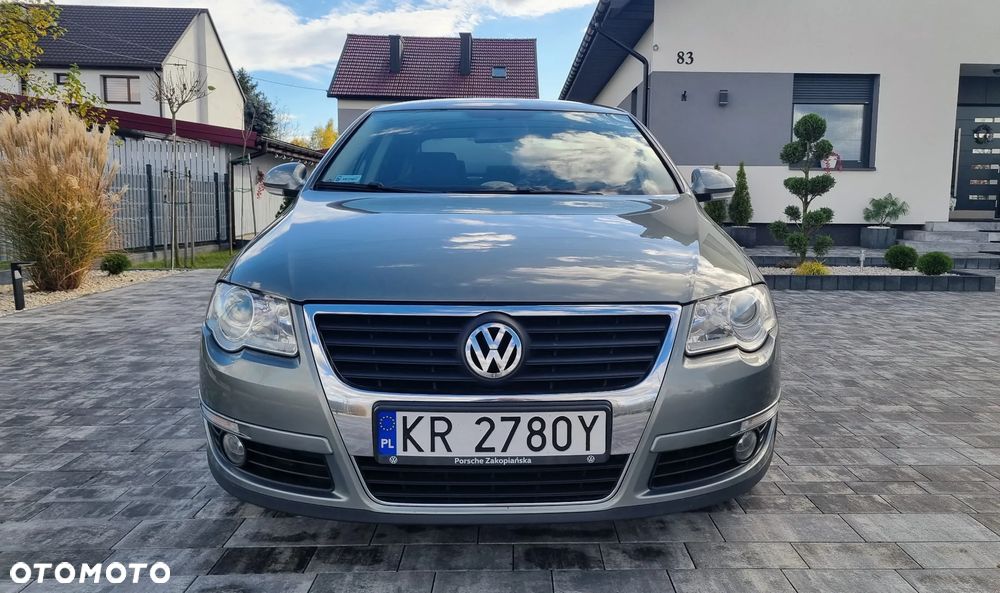 Volkswagen Passat 2.0 TDI DPF Comfortline - 11