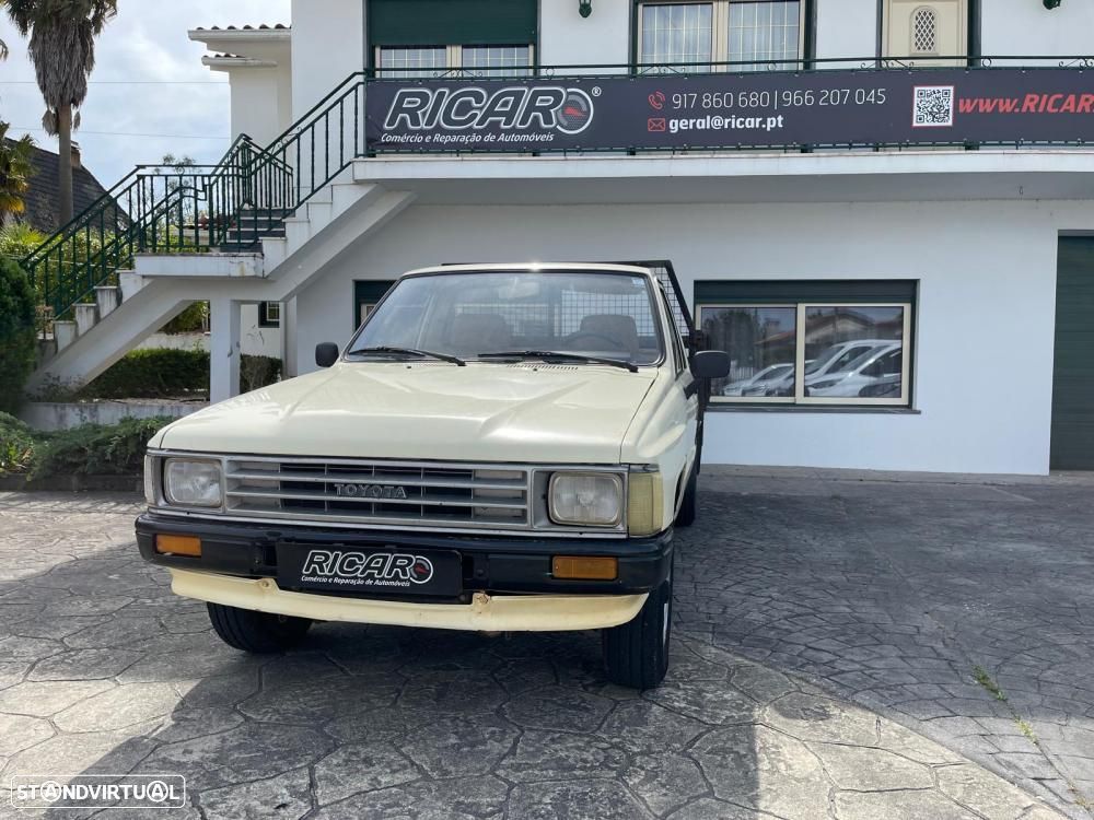 Toyota Hilux HILUX 2.4 D (75CV) - 2