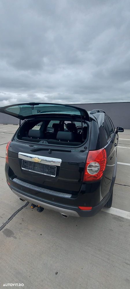 Chevrolet Captiva 2.0 4WD 7 Sitzer Automatik LT - 11