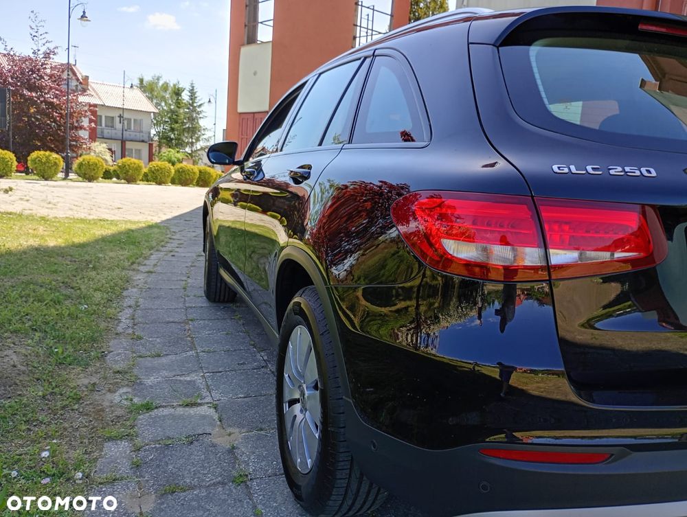 Mercedes-Benz GLC - 31