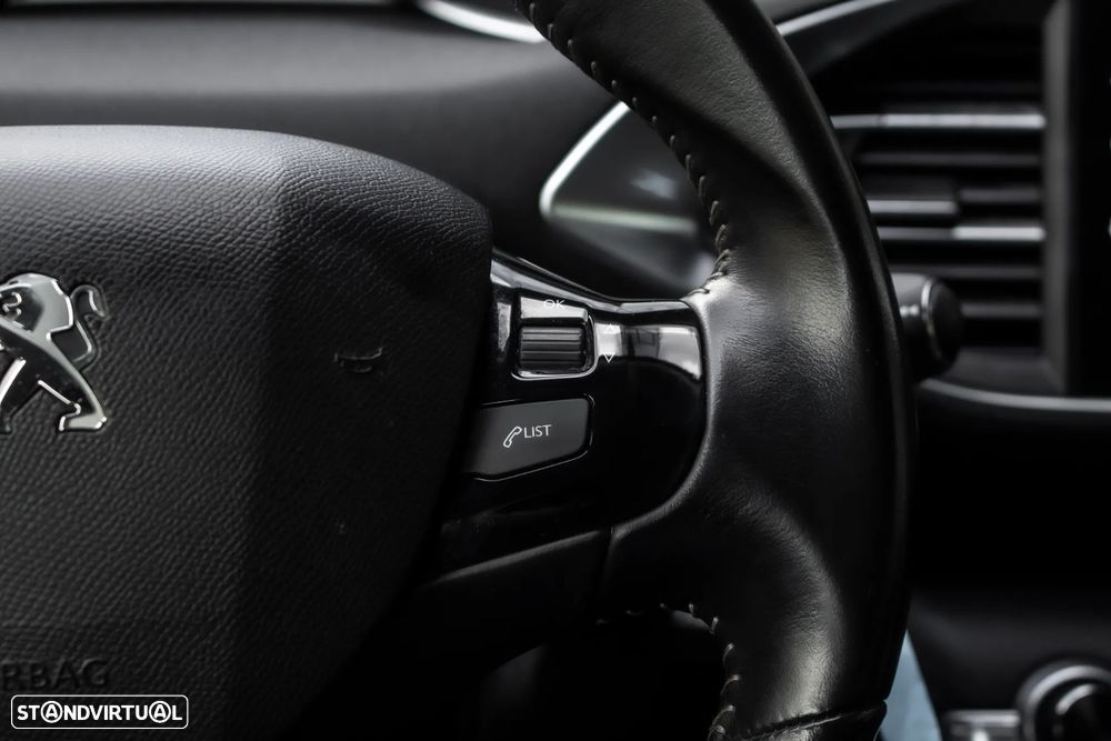 Peugeot 308 SW BlueHDi 100 Stop & Start Active - 13