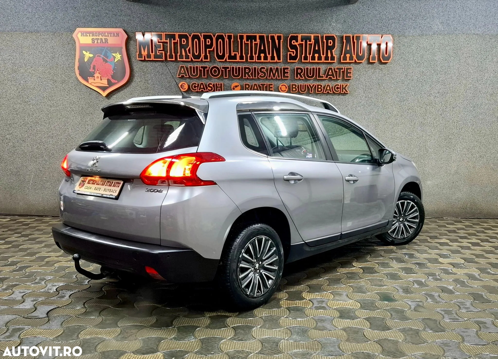 Peugeot 2008 PureTech 130 Allure - 3