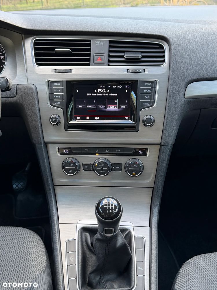 Volkswagen Golf 1.4 TSI BMT Comfortline - 9