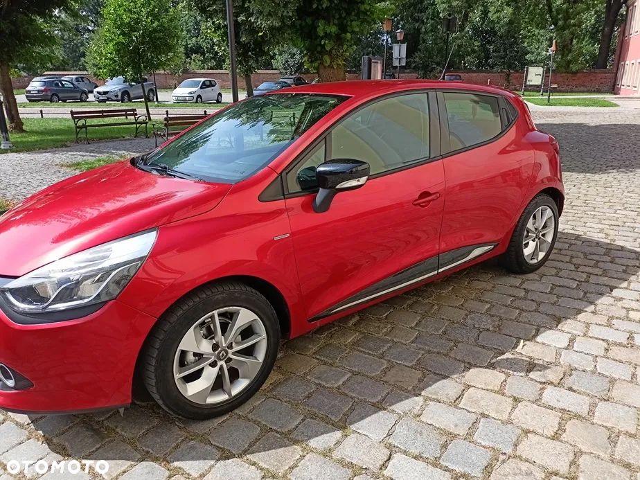 Renault Clio 1.2 16V Limited - 31