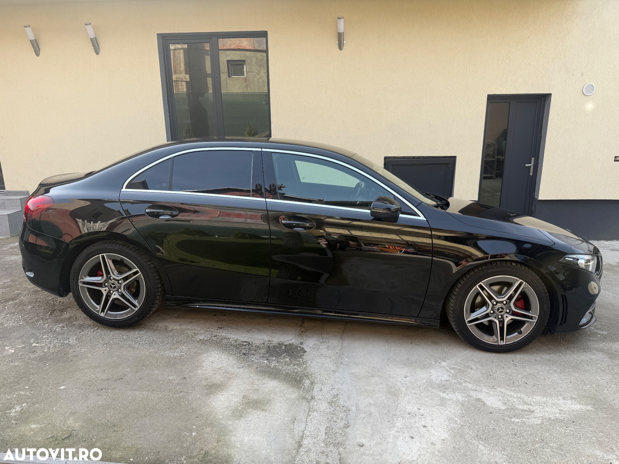 Mercedes-Benz A - 5