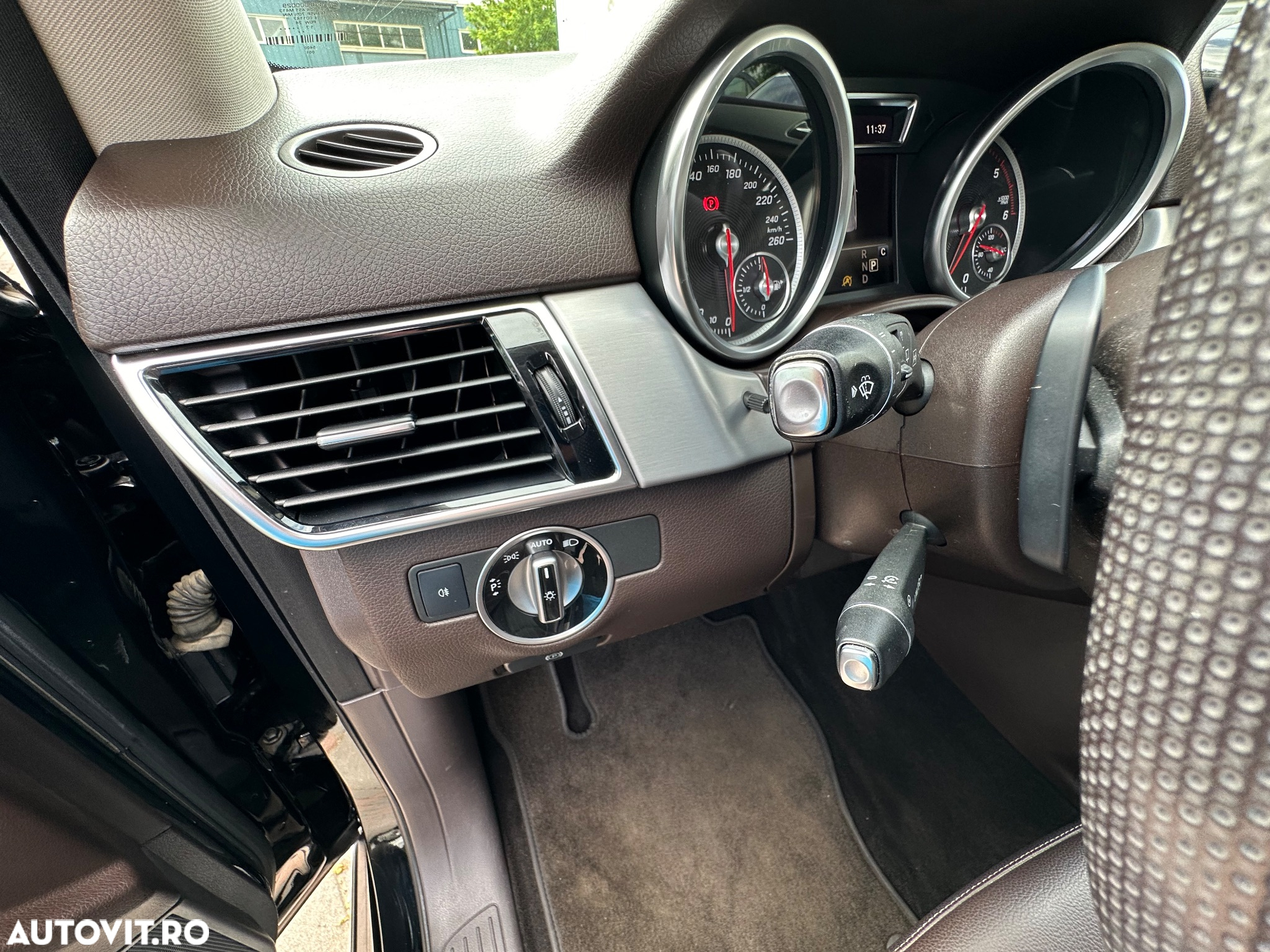 Mercedes-Benz GLE 250 d 4MATIC - 11