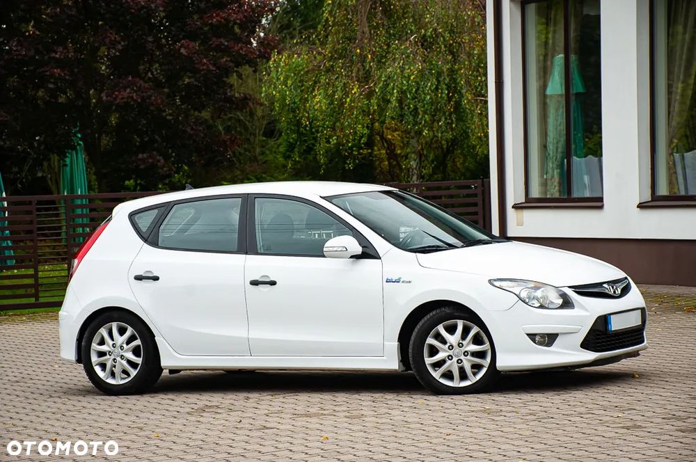 Hyundai i30 1.6 CRDI blue Classic - 4