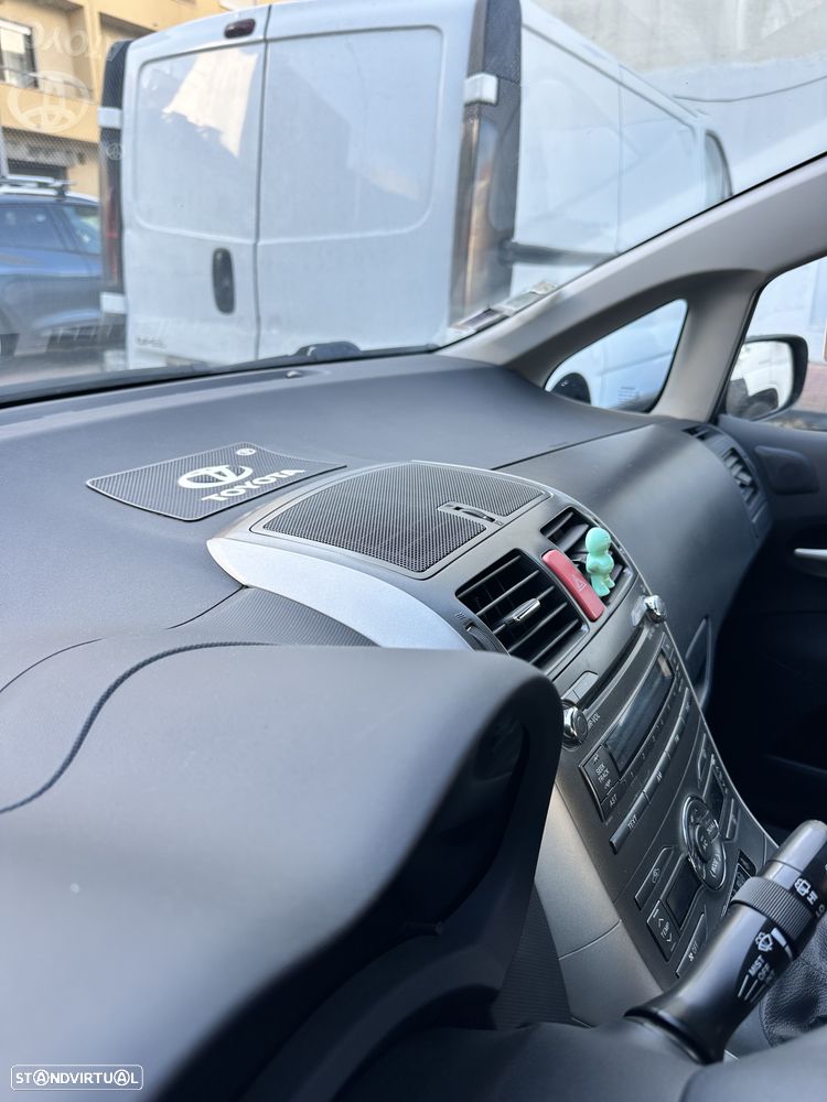 Toyota Auris 1.4 VVT-i Luna - 20