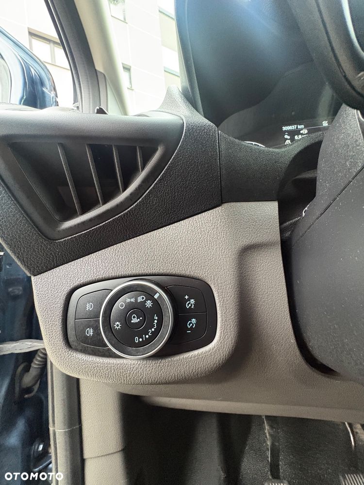 Ford Transit Connect - 12