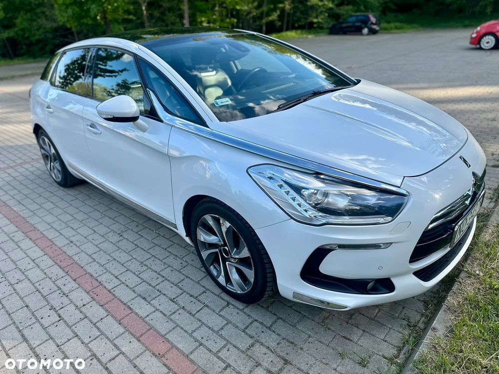 Citroën DS5 2.0 HDi SportChic - 1